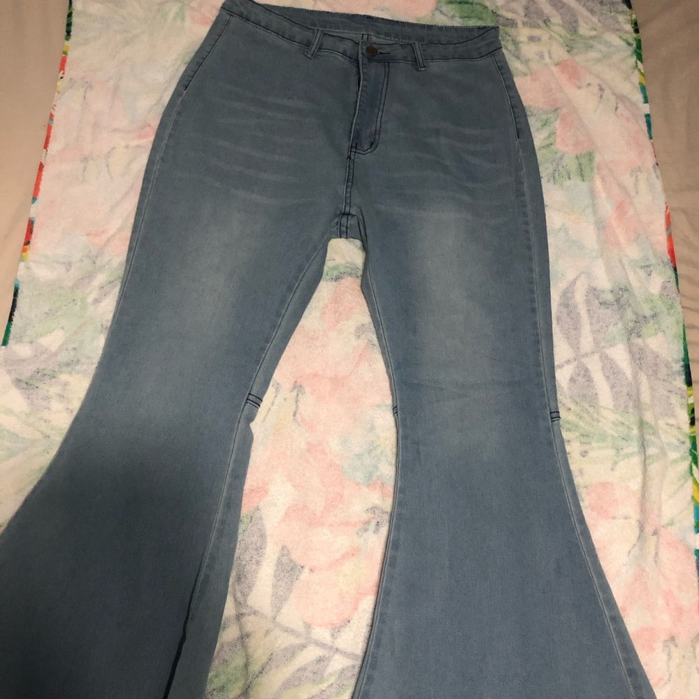 L Flare Jeans Brand New!